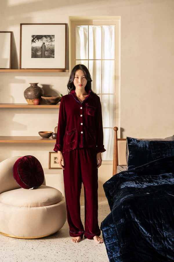 theannamhouse, homewear, pyjama, pajama, luxury, robe, nightwear, velvet, silk ,cushion, bedding 